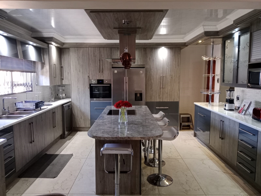 4 Bedroom Property for Sale in Flamingo Park Free State